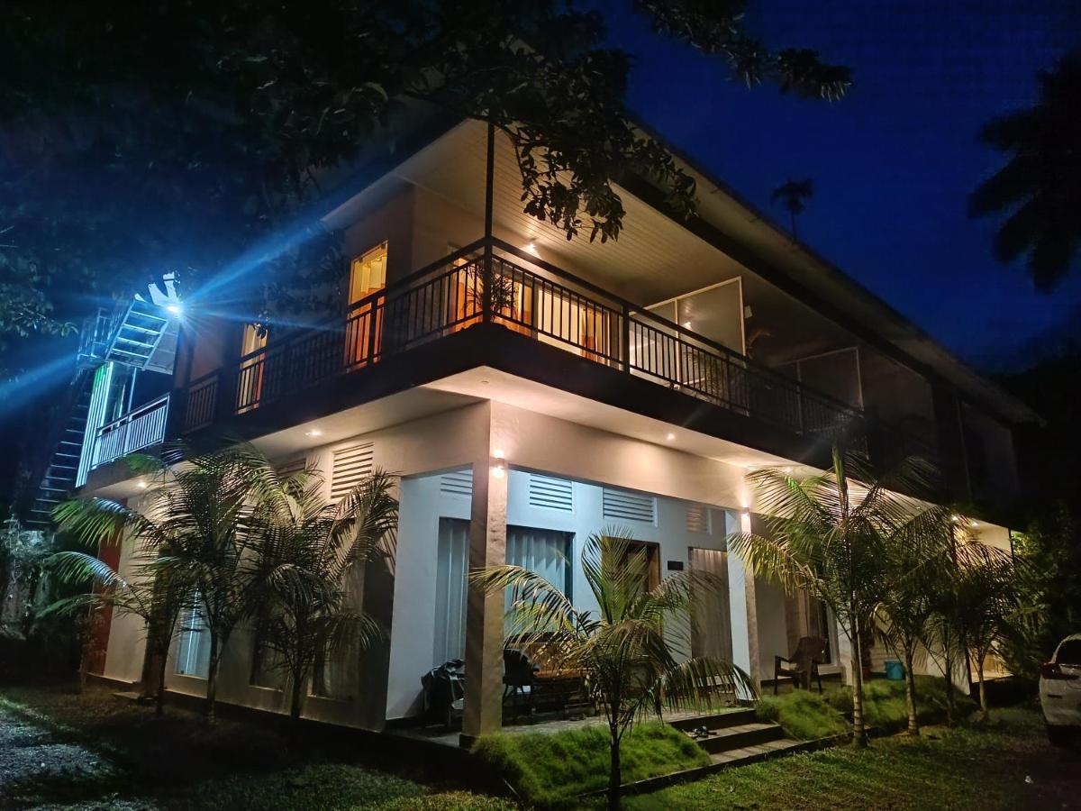 Riverbench Homestay Munnar Anaviratty Exterior foto